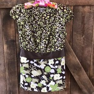 Cap sleeved sheer blouse